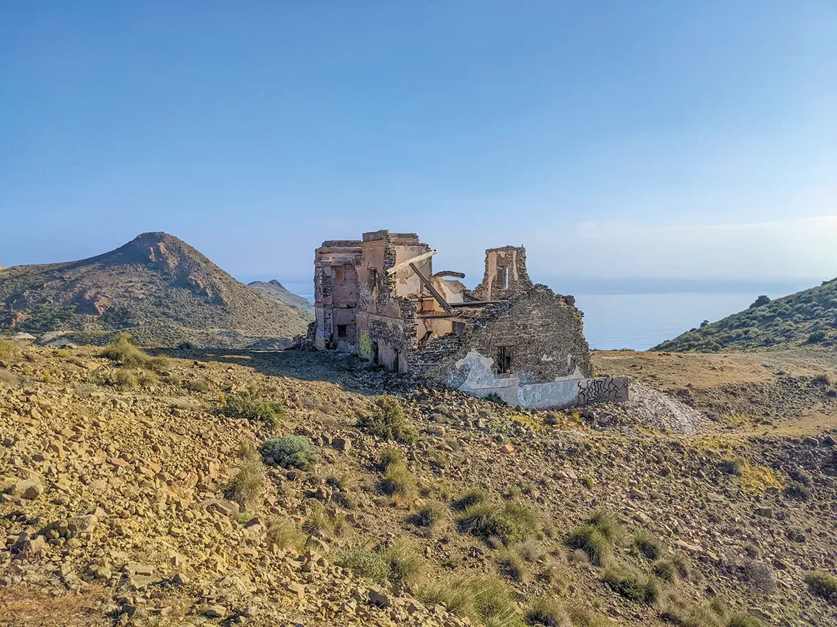 Una imagen de Ruinas del cuartel “El Tomate”